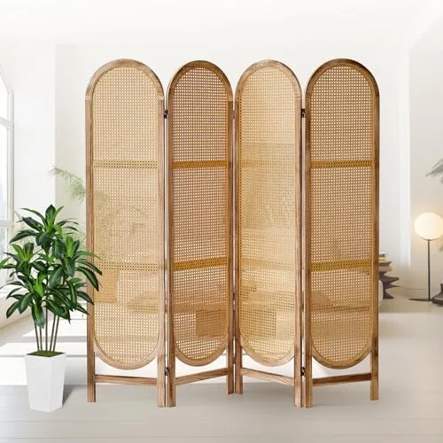 Let Light Through a Rattan Screen Instead of Blocking It Fully